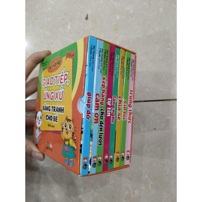 Sách - Kỹ Năng Giáo Tiếp Ứng Xử Bằng Tranh Cho Bé - Bộ 8 Cuốn - MCBooks