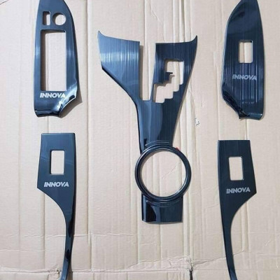 Bộ ốp nội thất dành cho Toyota Innova 2017 - 2020 mẫu titan