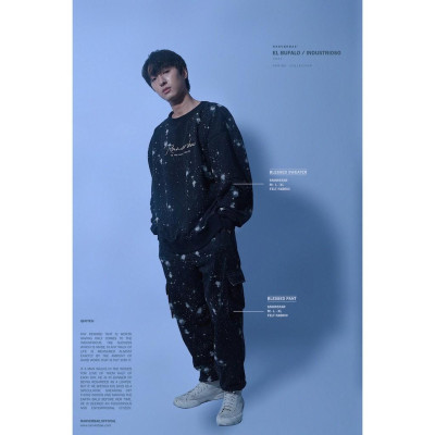 Áo Sweater RANV RBAE BLESSED Đen