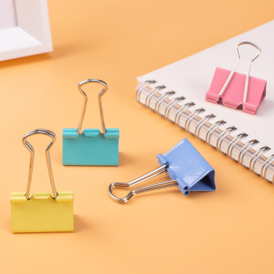 Kẹp Bướm Màu Deli 32mm 8553 