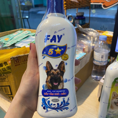 300ml - SỮA TẮM FAY 5 SAO - MƯỢT LÔNG, KHỬ MÙI, DƯỠNG DA, HẠN CHẾ KÍCH ỨNG, SẠCH VE RẬN, BỌ CHÉT CHO CHÓ MÈO