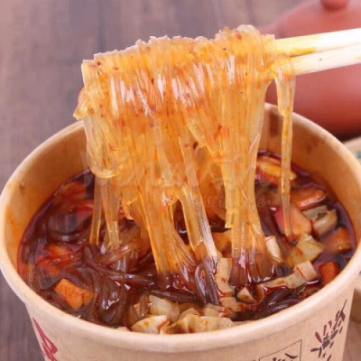 1 thùng miến trùng khánh chua cay ( 1 thùng = 6 cốc )