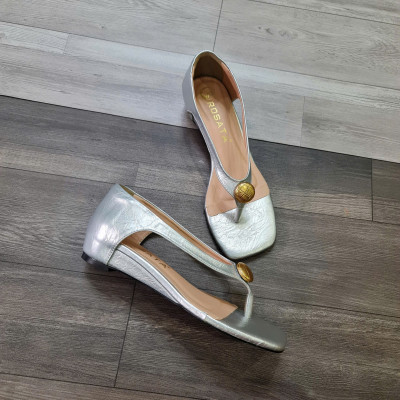 Dép nữ xỏ ngón, bít gót, đế xuồng ROSATA RO727 - 3p - Bạc, Hồng - BKSTORE