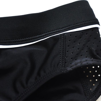 Quần bơi nam tam giác màu đen trơn, đồ bơi nam đẹp màu đen đơn giản