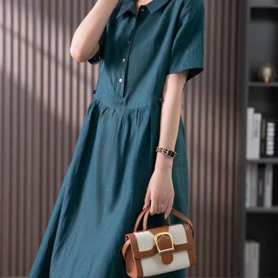 Đầm sơ mi dáng suông form rộng phối cúc sang chảnh, thanh lịch