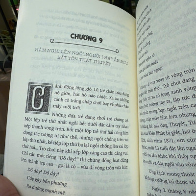 NGÀN NĂM SỬ VIỆT - NHÀ NGUYỄN - CHIẾN TƯỚNG TÔN THẤT THUYẾT – Lê Minh Quốc – NXB Kim Đồng