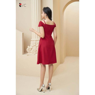 Đầm xòe đắp xếp cầu ngực đính đá Tri