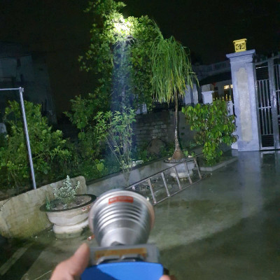 Đèn pin đội đầu chiếu xa ánh sáng mạnh pin trâu Xj78 công suất lớn vỏ hợp kim nhôm