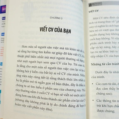 Sách - Bản CV Đẳng Cấp - Tạo Ấn Tượng Mạnh Với Nhà Tuyển Dụng Chỉ Trong 7 Giây - MCBooks