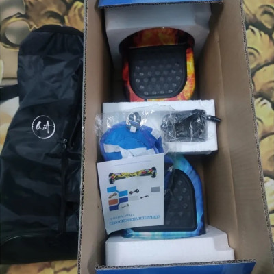 Xe Điện Cân Bằng 2 bánh lớn 6.5 inch Kèm tay chống - Nhạc - Bluetooth tặng miếng bảo vệ + đồng hồ LED + tặng đồ bảo hộ - Hàng Nhập Khẩu