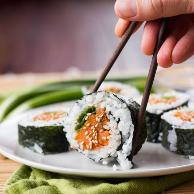 Gạo Nhật Japonica 1Kg - Gạo Ông Thọ - Gạo Hạt Tròn Đều, Dẻo Mềm, Ngọt Cơm